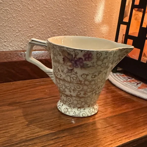 Antique H&K Tunstall Made in England Creamer Elegant Floral Gold Purple art deco - Picture 2 of 5